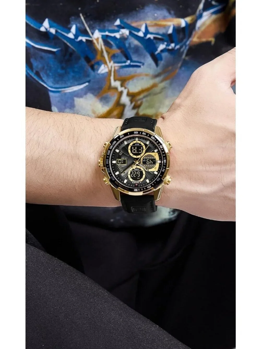 Men's Black And Gold Analog Quartz Waterproof Chronograph Stylish Casual Watch